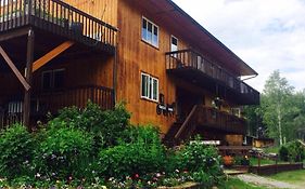 Alaska Grizzly Lodge